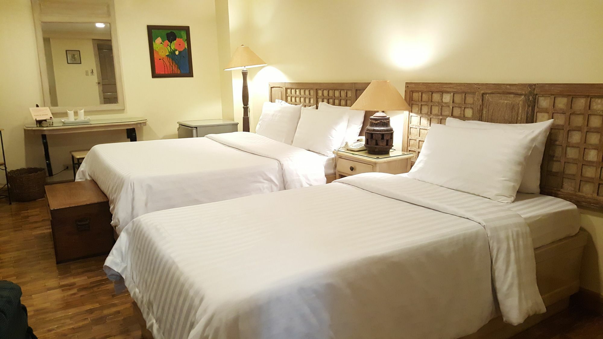 Roxas President'S Inn Екстериор снимка